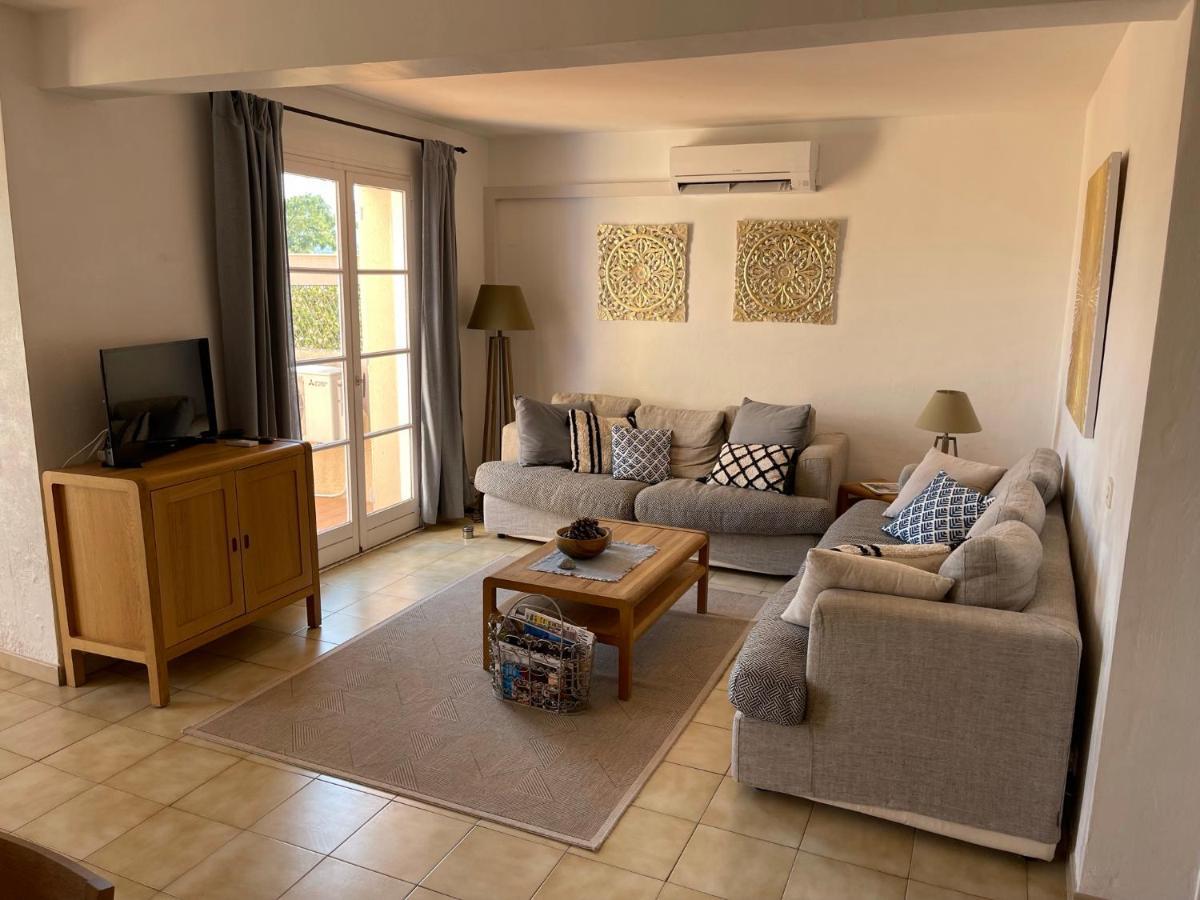 Boutique Villa With Shared Pool, Air Con, Wifi, Tv Le Plan-de-la-Tour المظهر الخارجي الصورة